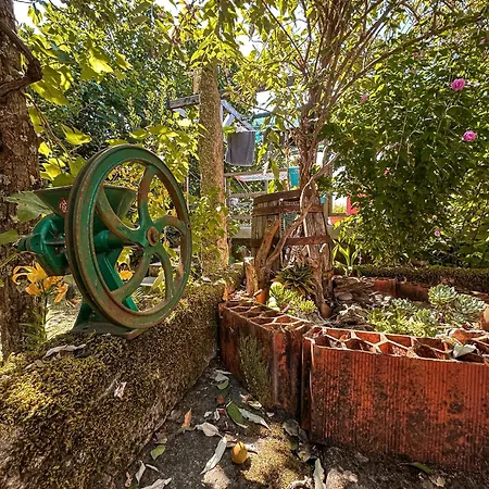 Pilgrims Rest - Nova De Cerveira - - - Al *